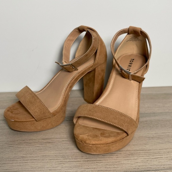 Torrid | Tan Platform Tapered Heel Sandal Wide Width 9.5 - Picture 2 of 7
